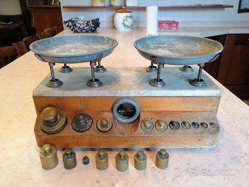 antica bilancia due chilogrammi