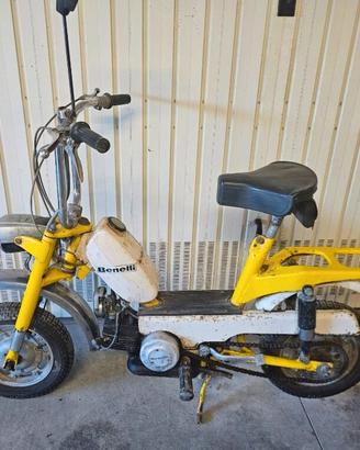 2 Benelli 50 Motorella