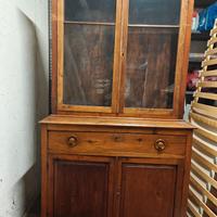 Credenza con vetrina in arte povera