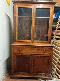 Credenza con vetrina in arte povera