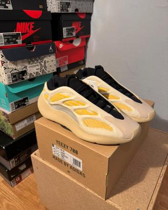 Adidas Yeezy Boost 700 v3 “Safflower” | EU 43⅓