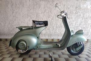 Vespa Vacanze Romane V30T