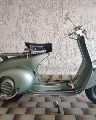 Vespa Vacanze Romane V30T
