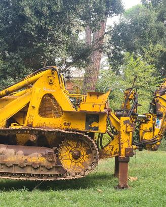 Terna cingolata Massey Ferguson MF200B 1978

