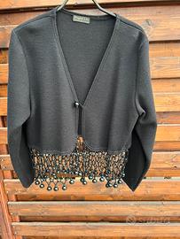 Cardigan corto nero con perline