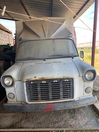 Autocarro Ford transit