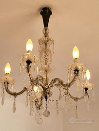 Lampadario vintage con cristalli