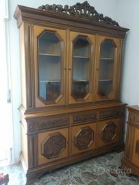 vetrina in legno massello