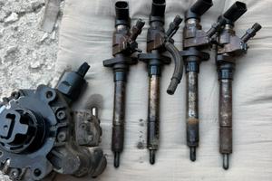 Iniettori e pompa gasolio 2.0 hdi 136cv