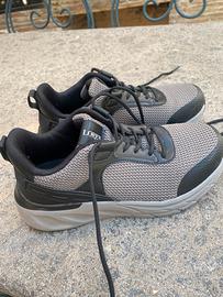 Scarpe nuove Loren tg 39 in memory