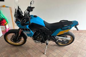 Yamaha Ténéré 700 Rally Sky Blu (con accessori)