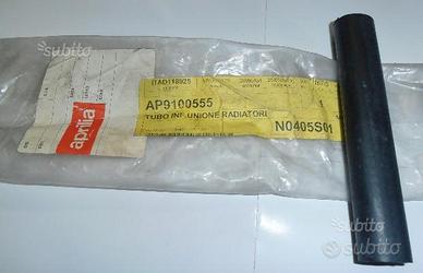 Tubo inf.unione radiatori aprilia rxv-sxv