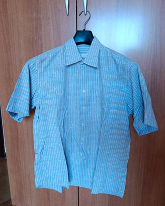 Camicia a righe azzurro e beige, mezza manica