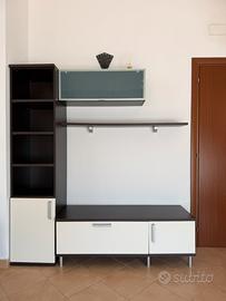 Piccola parete soggiorno porta tv