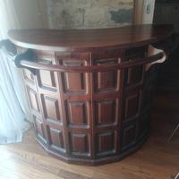 Angolo Bar con bottiglieria e sgabelli 