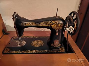 macchina da cucire Singer tenuta molto bene 