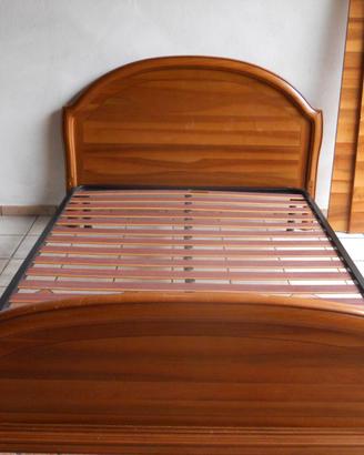 Letto matrimoniale in legno