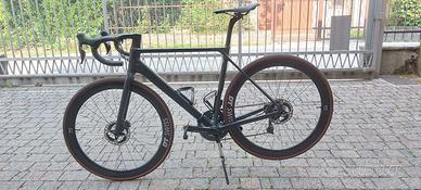 Bicicletta corsa Canyon