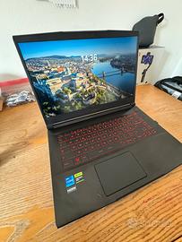 MSI thin GF63 12UXD
