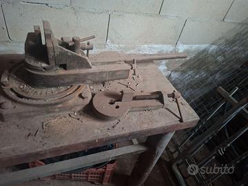 Scandogliera piega ferro 