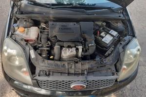 FORD Fiesta 5ª serie - 2006