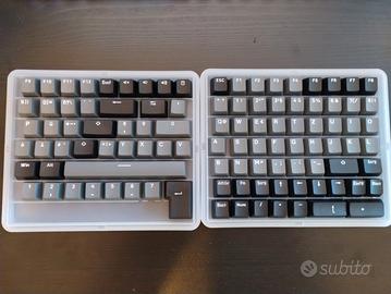 Keycaps in PBT per keyboard con layout ISO-DE