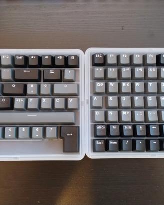 Keycaps in PBT per keyboard con layout ISO-DE