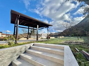 CASA SEMINDIPENDENTE A CERVINARA