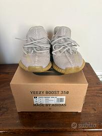 adidas yeezy boost 350V2 tail light