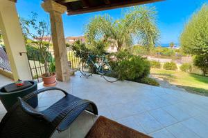 Porzione di bifamiliare vista mare