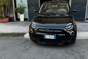 Fiat 500 500e 3+1 42 kWh La Prima