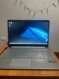 HP Laptop 15s Ryzen 5 8GB 512GB SSD
