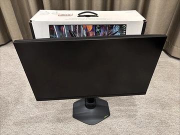 Alienware AW2724DM monitor