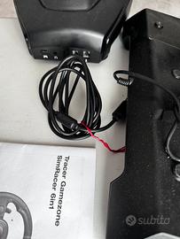 Volante Tracer con 3 pedali e cambio manuale