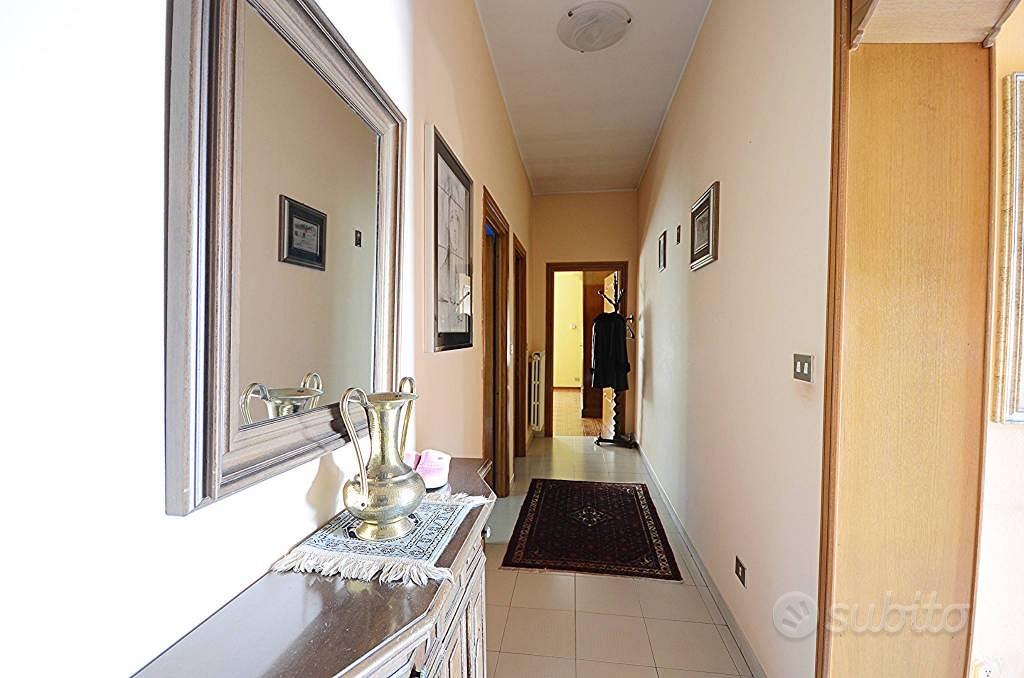 Villa di 215 m² con 4 locali e box auto a Ceccano - View 3