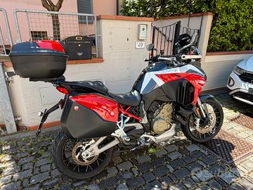 Vedo ducati multistrada v4S