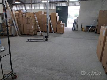 Sosta merce - box - garage - deposito