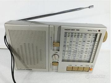 GRUNDIG RADIO VINTAGE YACHT BOY TRANSISTOR AM/FM