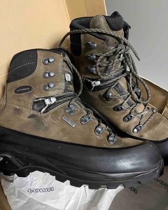 Scarponi Lowa trekking