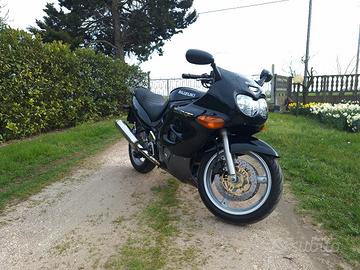 Yamaha gsx-f 600