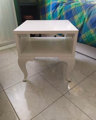 Tavolino bianco