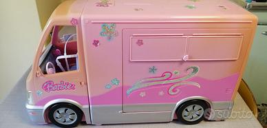 Camper Barbie con piscina