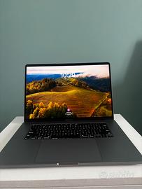 💻 MacBook Pro 16”