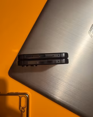 Samsung Galaxy flip z5 