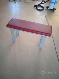 panca in legno e imbottitura 