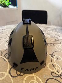 casco alpinismo arrampicata