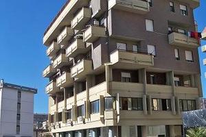 Rif.3650UU10605| ufficio caltanissetta