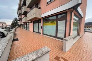 Locali commerciali - Gualdo Tadino (PG)