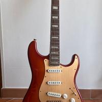 Squier 40th Anniversary Stratocaster Gold Edition