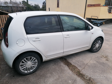 Volkswagen up metano